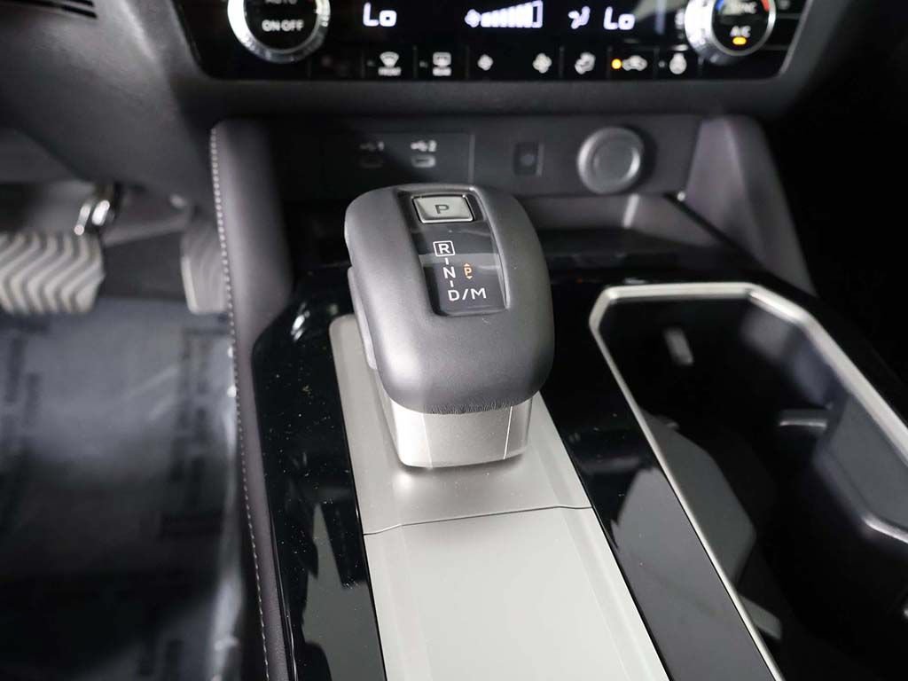 New 2026 Mitsubishi Outlander SE FWD image 46