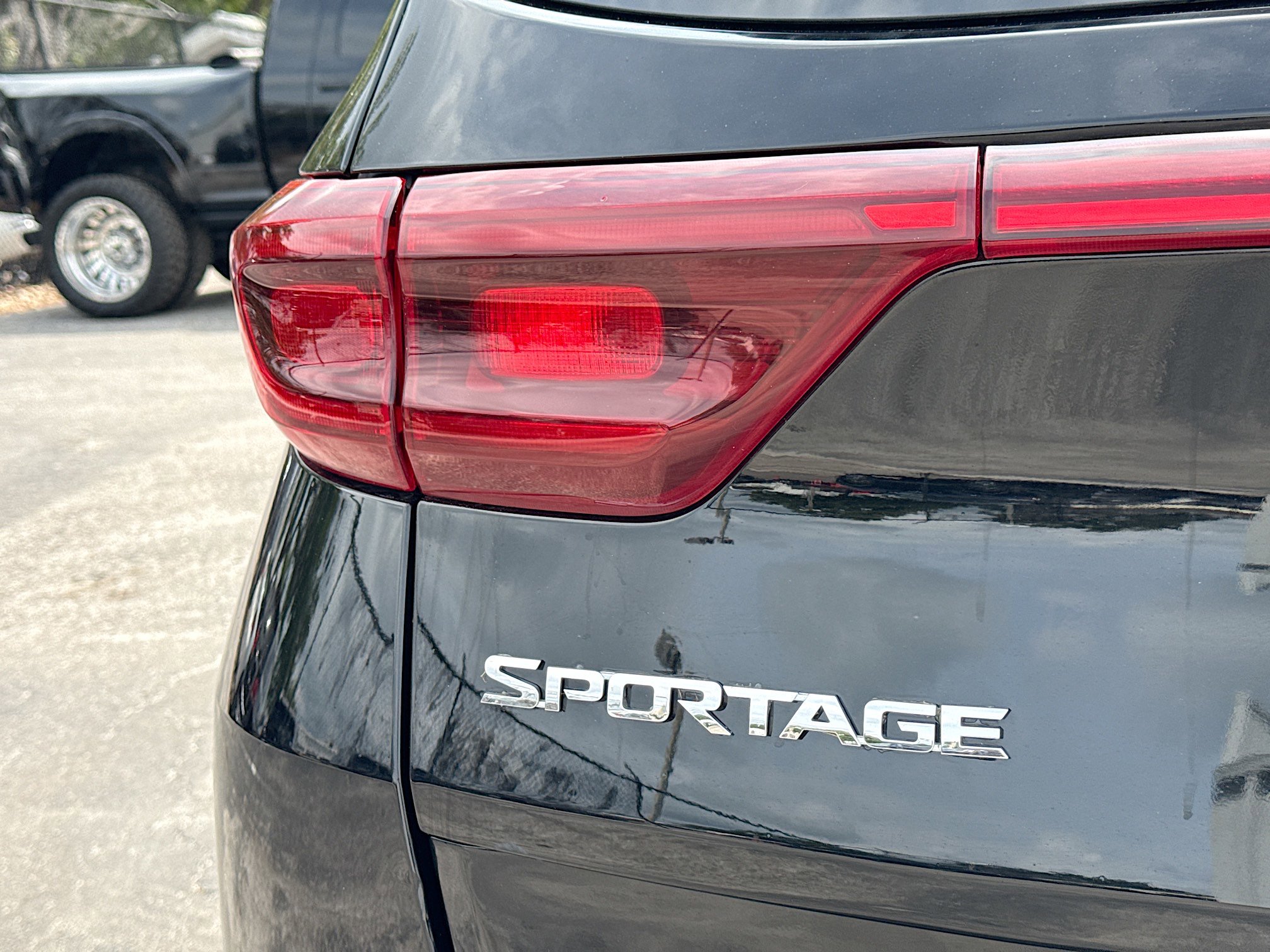 Used 2021 Kia Sportage LX FWD image 10