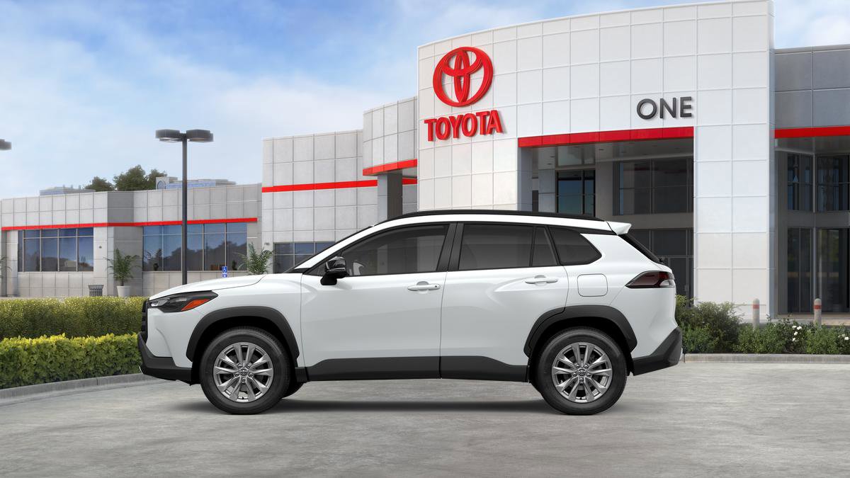 New 2026 Toyota Corolla Cross LE w/ Moonroof Package image 28