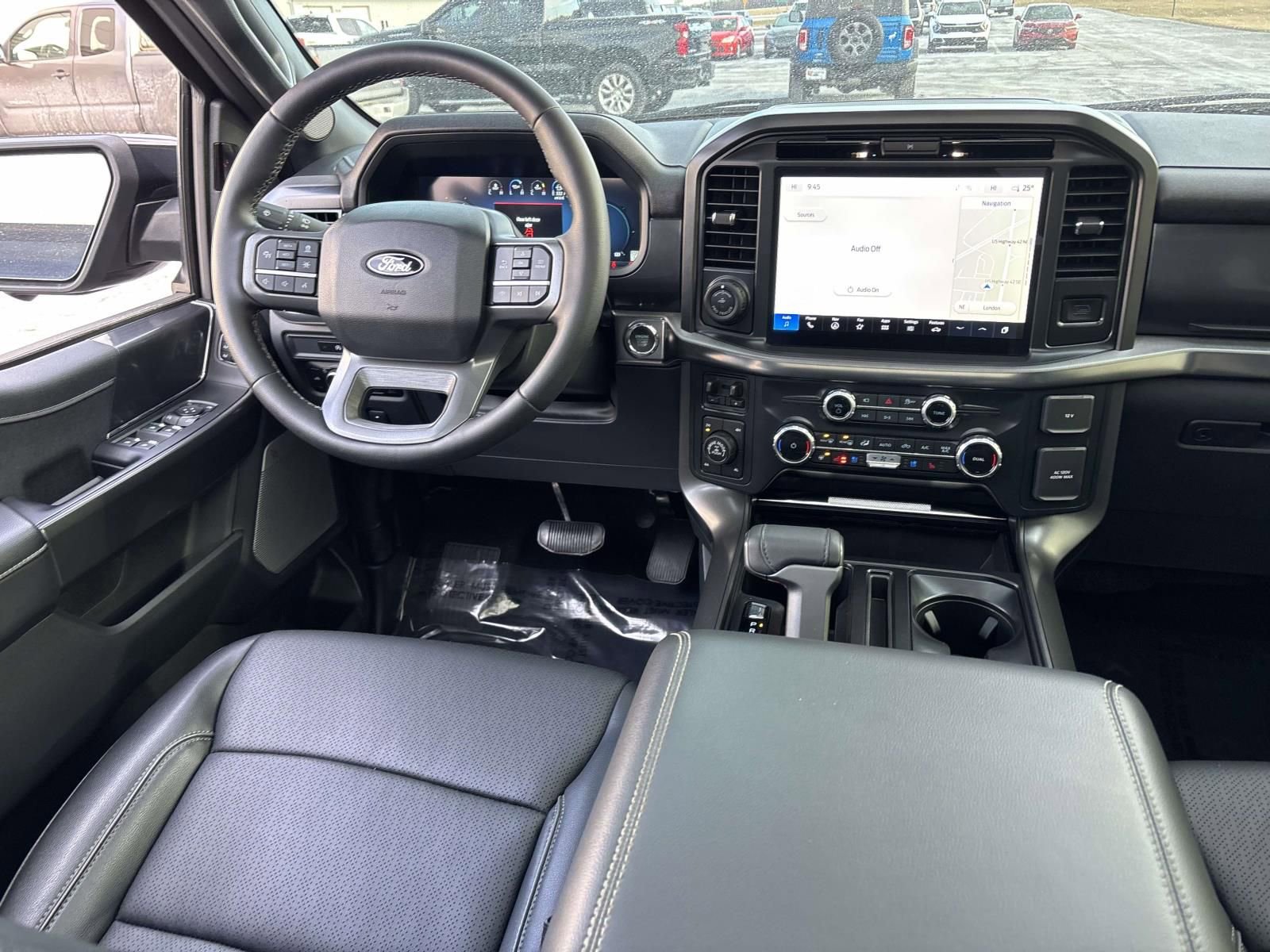 Used 2025 Ford F150 Lariat w/ Equipment Group 501A Mid image 34