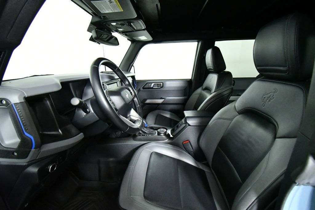 Used 2022 Ford Bronco Black Diamond image 5