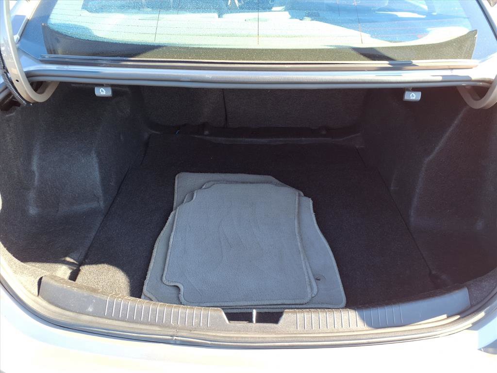 Used 2022 Chevrolet Malibu LT image 23