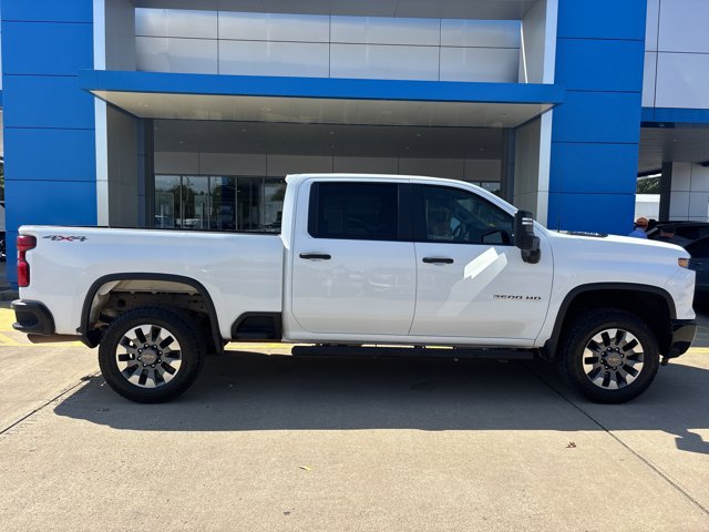 Used 2024 Chevrolet Silverado 2500 Custom w/ Custom Value Package AWD/4WD image 2
