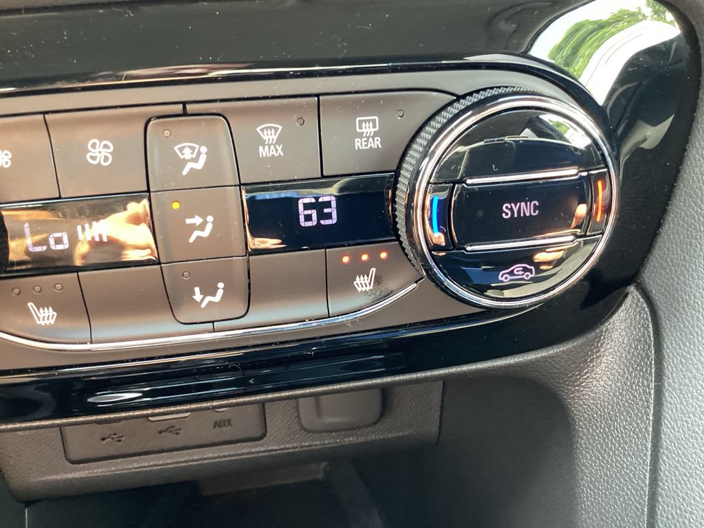 Used 2023 Buick Encore GX Select w/ Sport Touring Package AWD/4WD image 36