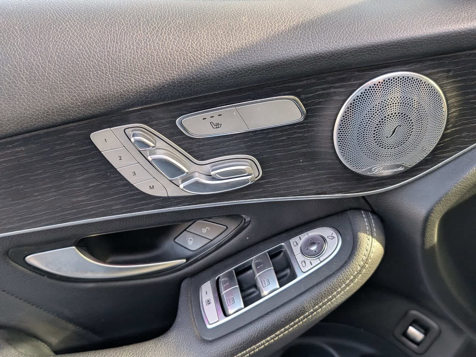 Used 2021 Mercedes-Benz GLC 300 4MATIC image 19