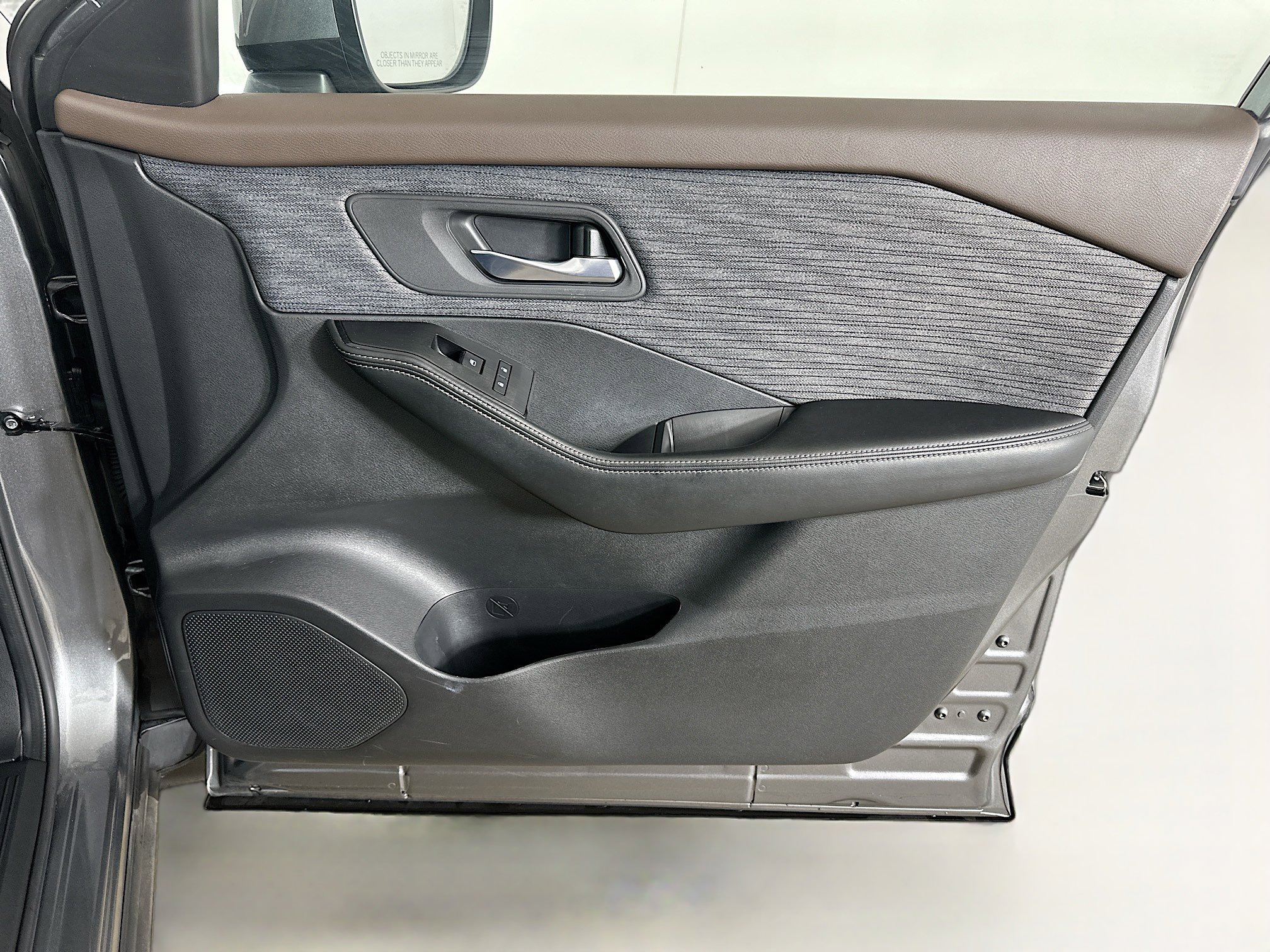 Used 2023 Nissan Rogue SV AWD/4WD image 30