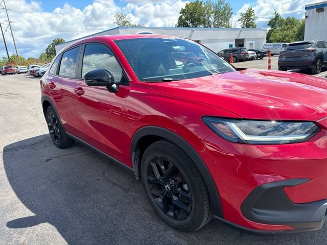 Used 2023 Honda HR-V Sport image 2
