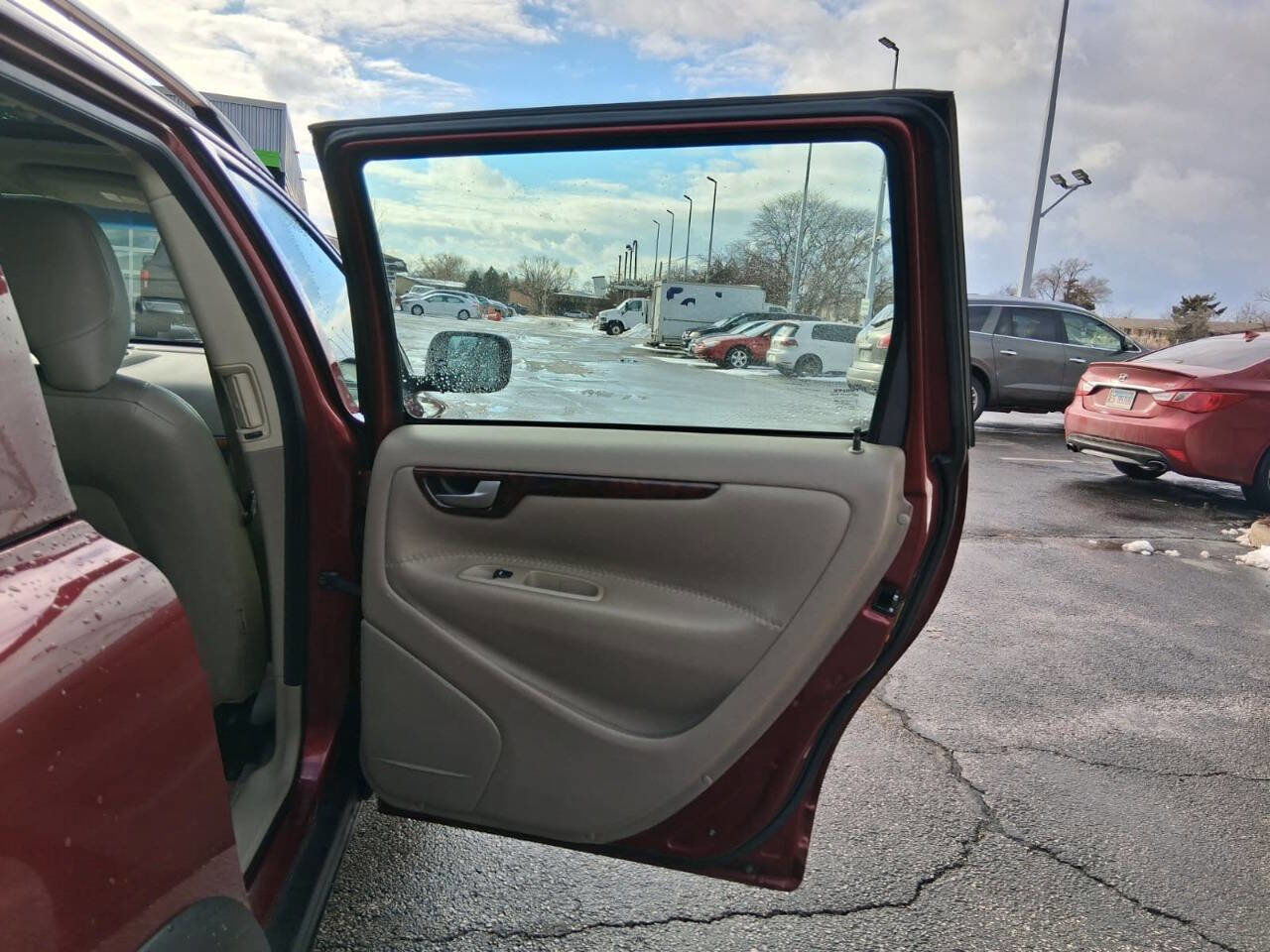 Used 2005 Volvo XC70 image 10