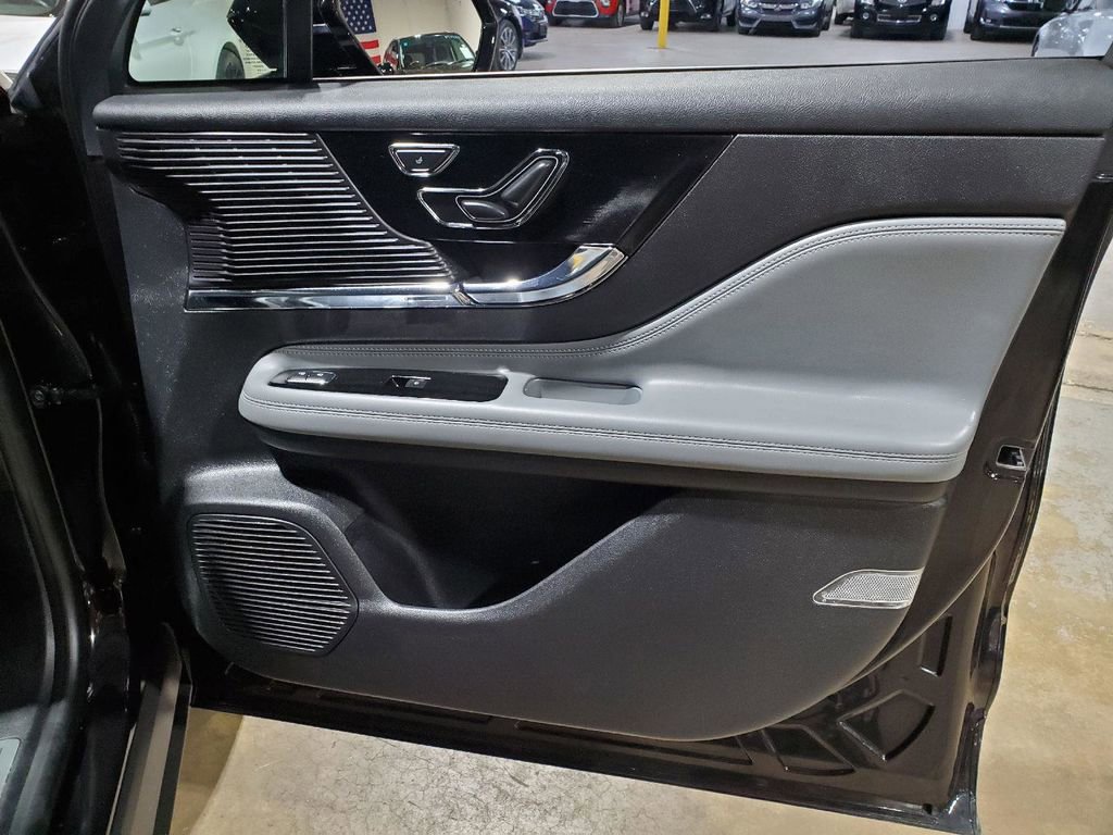 Used 2022 Lincoln Corsair FWD image 17