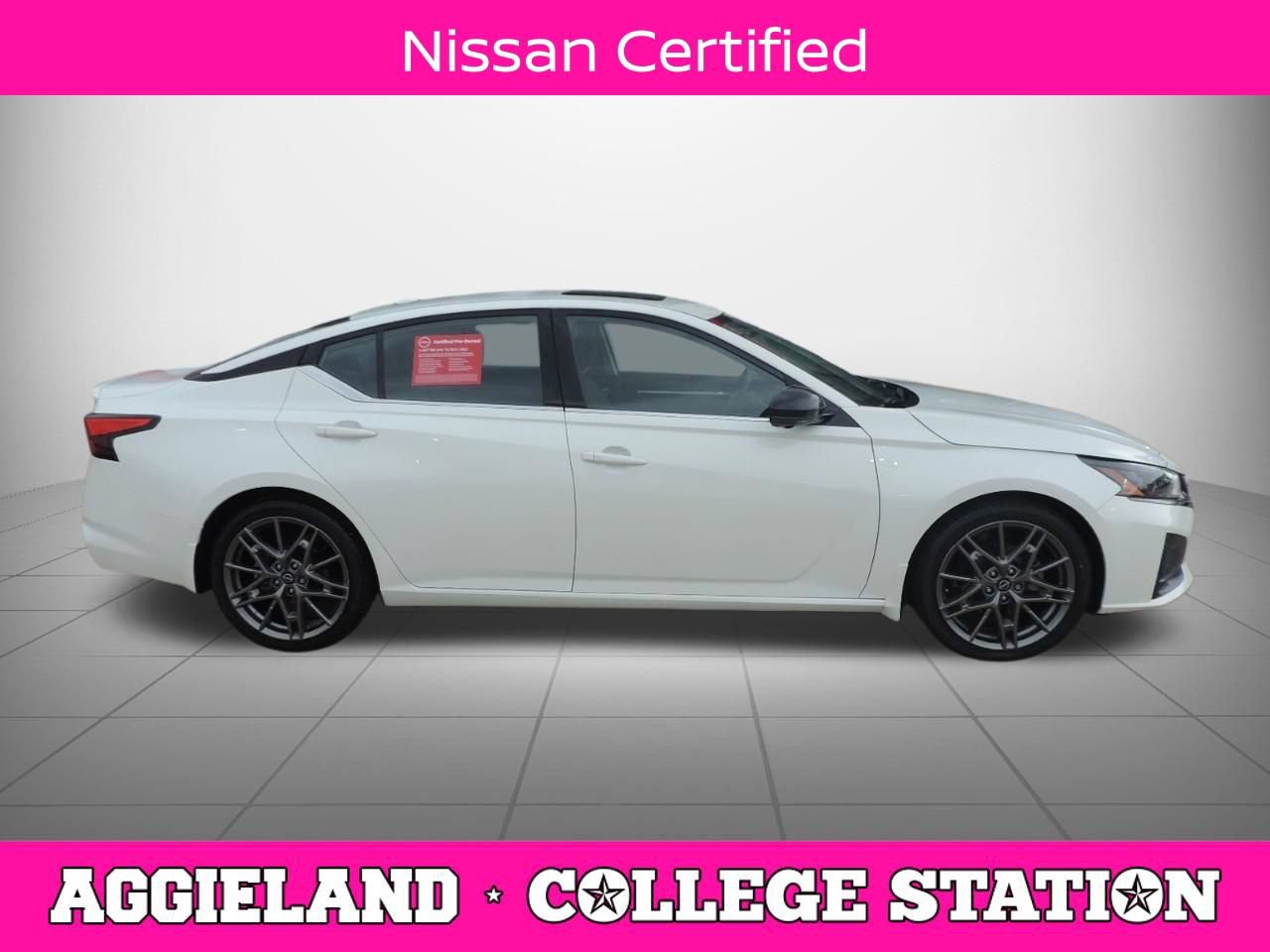 Certified 2023 Nissan Altima 2.0 SR FWD image 2