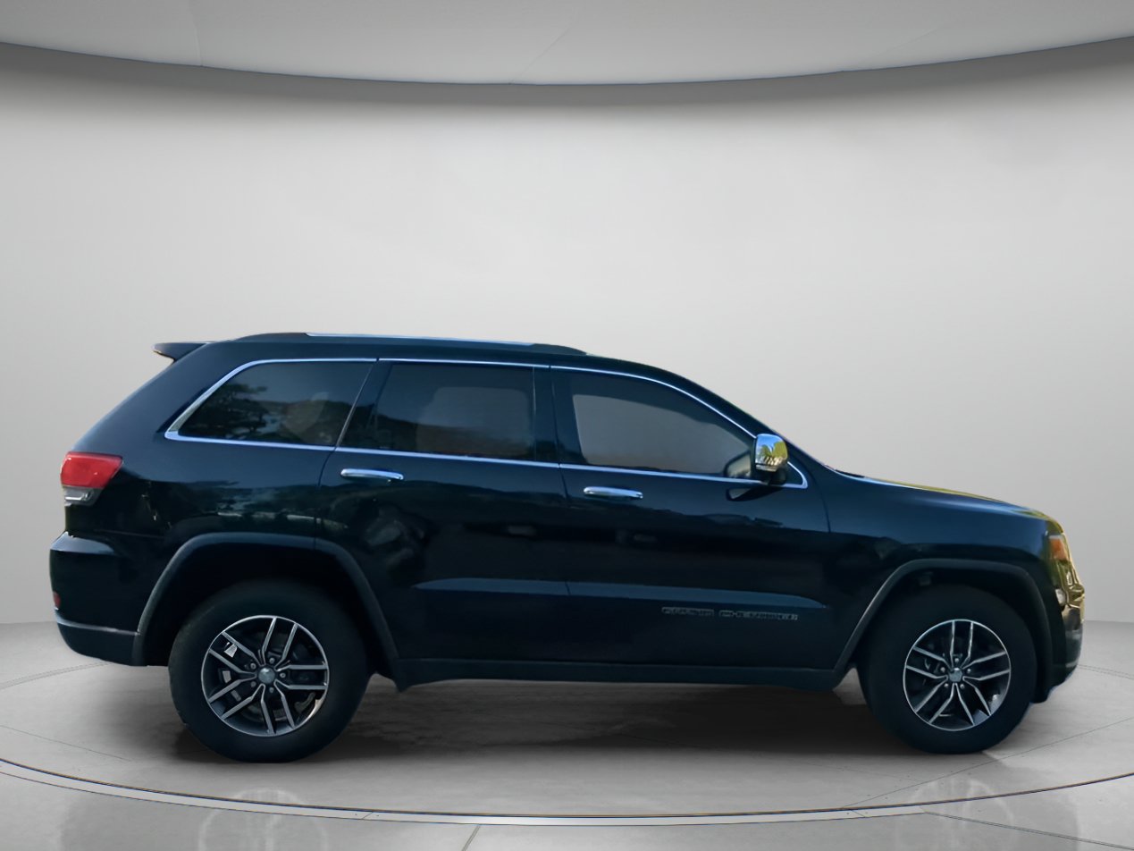 Used 2018 Jeep Grand Cherokee Limited AWD/4WD image 31