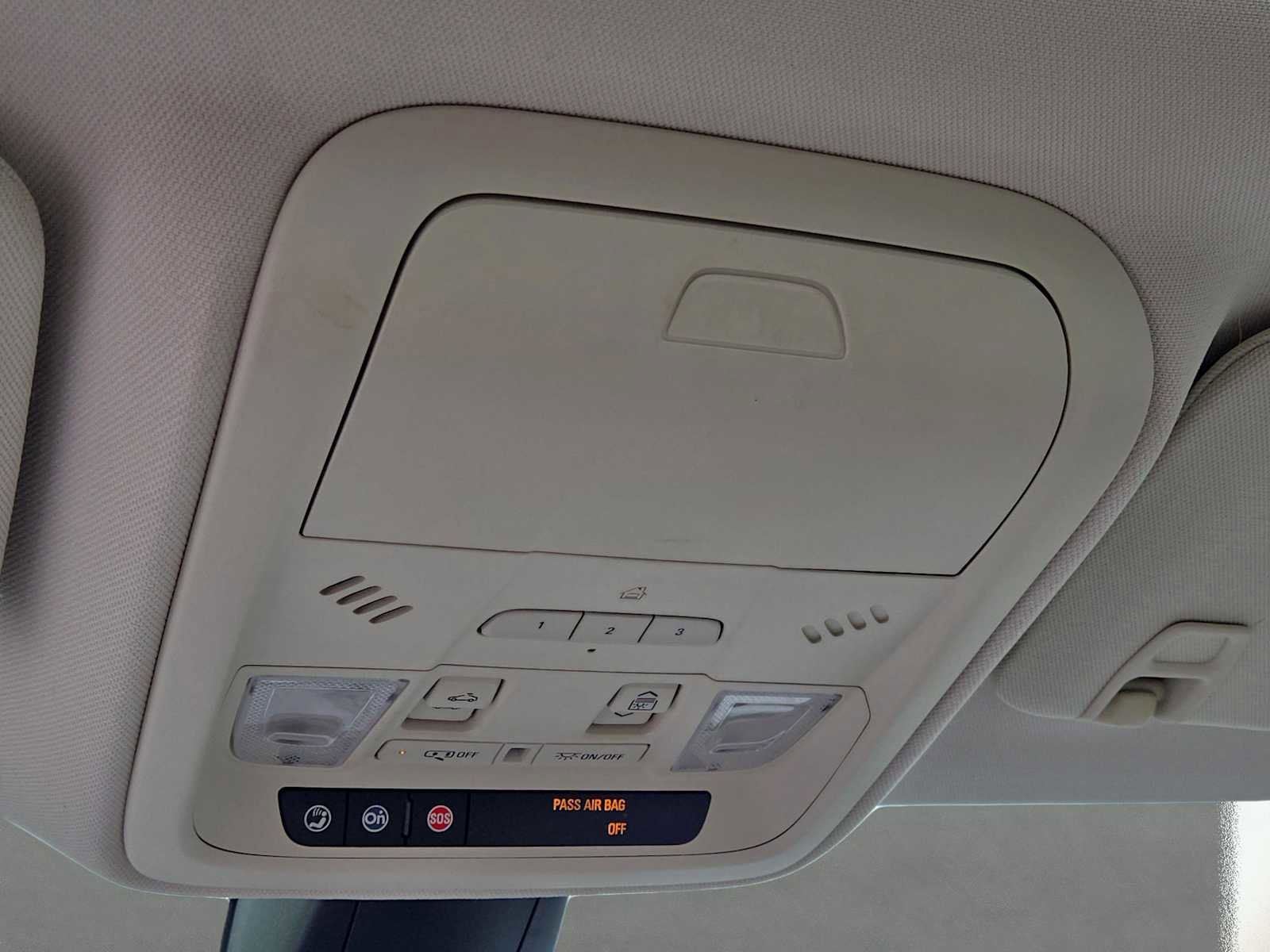 Used 2017 Cadillac XT5 Luxury w/ Driver Awareness Package image 29