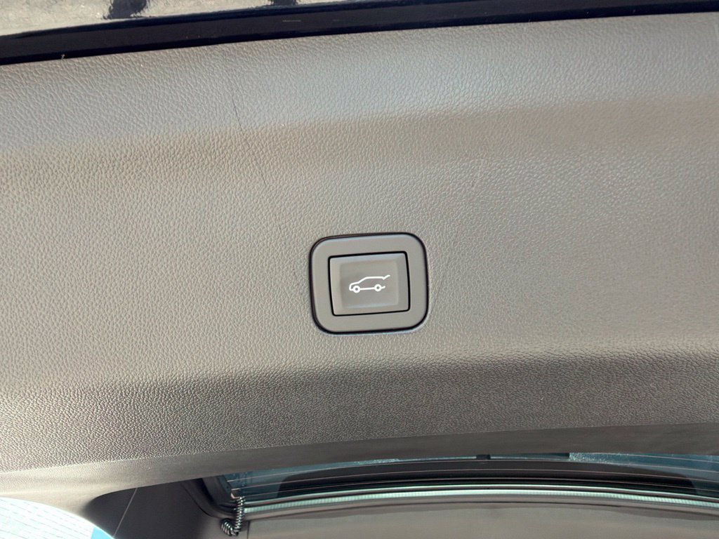 New 2026 Chevrolet Tahoe High Country AWD/4WD image 20