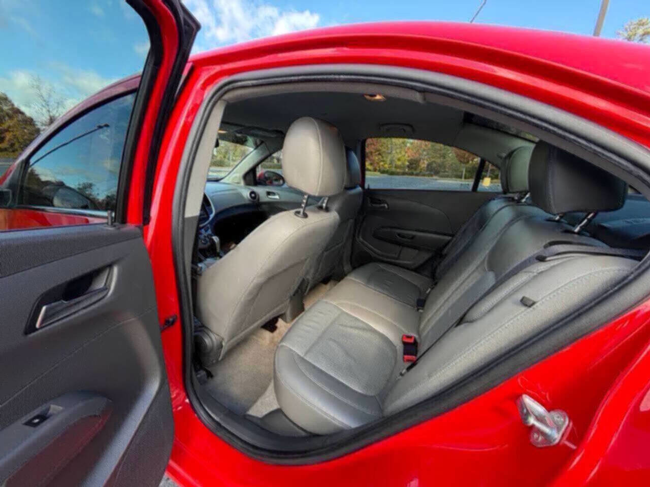 Used 2017 Chevrolet Sonic Premier image 15