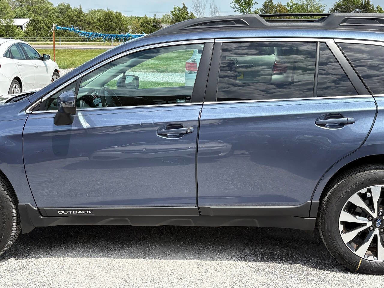 Used 2015 Subaru Outback 2.5i Limited AWD/4WD image 9