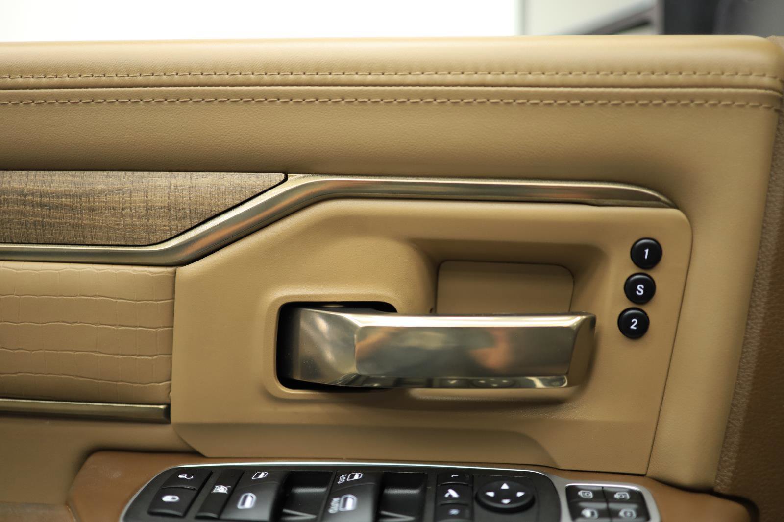 Used 2024 RAM 3500 Limited image 48