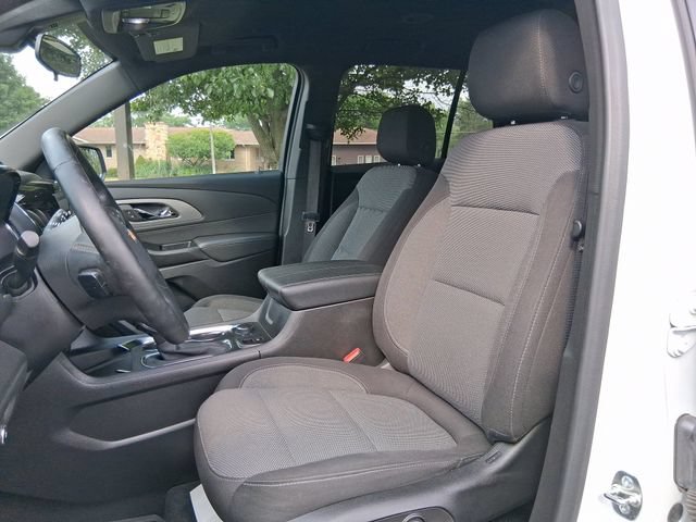 Used 2023 Chevrolet Traverse LT FWD image 10