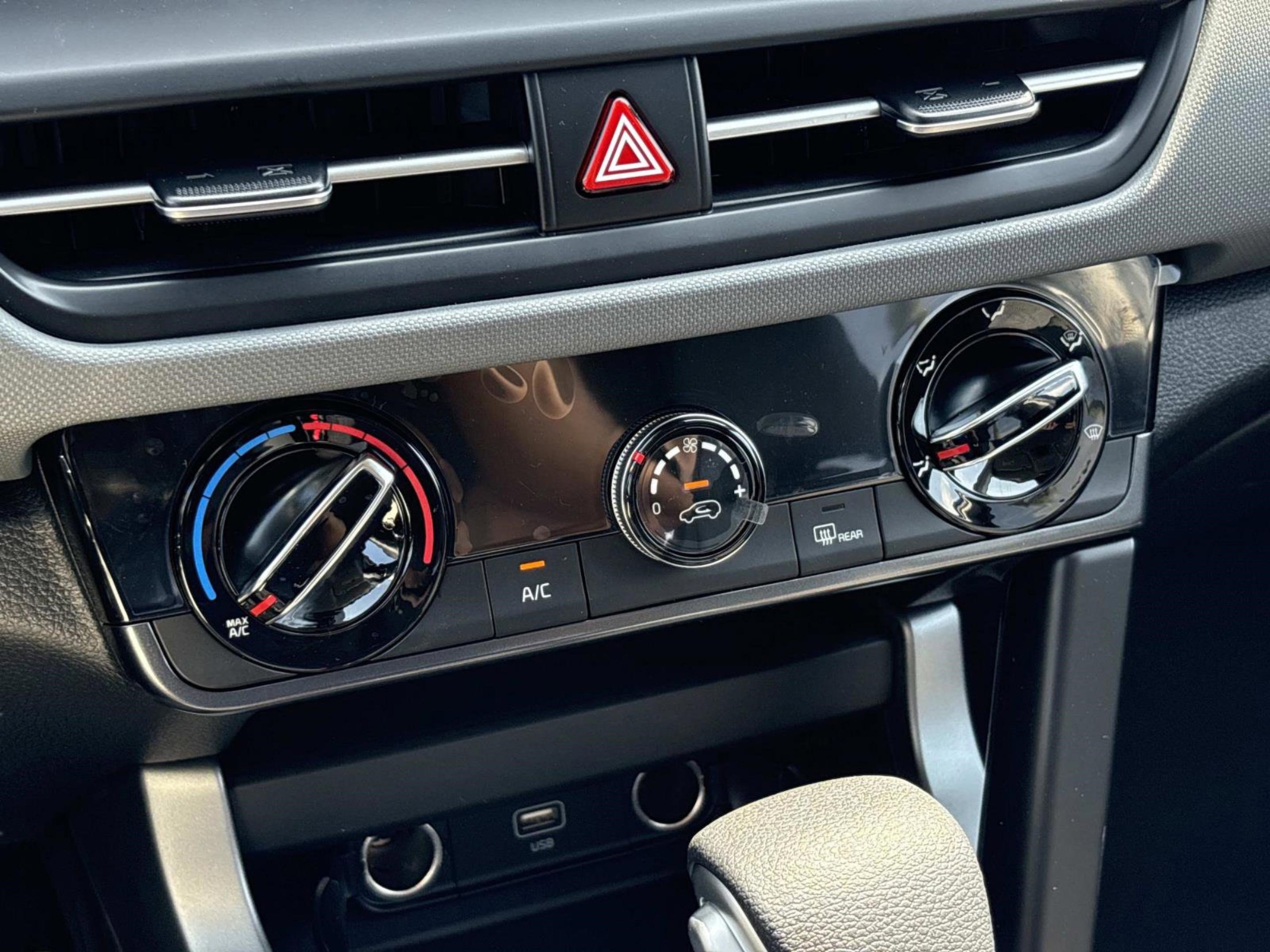 New 2026 Kia Seltos LX image 28