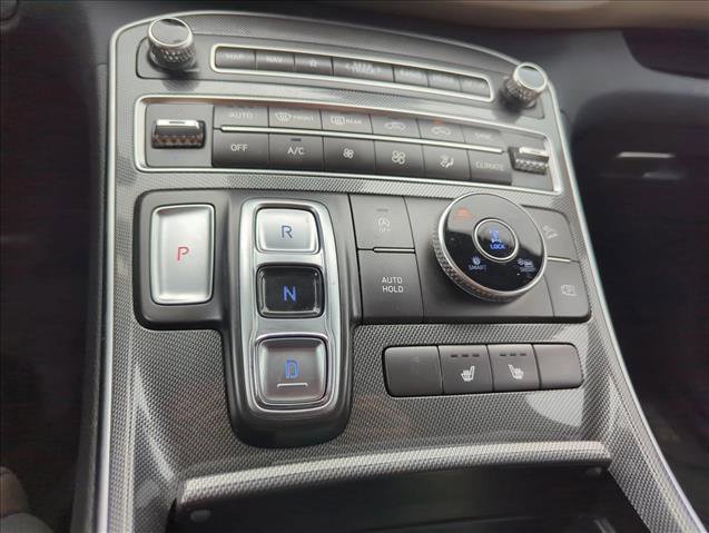 Used 2023 Hyundai Santa Fe SEL image 7