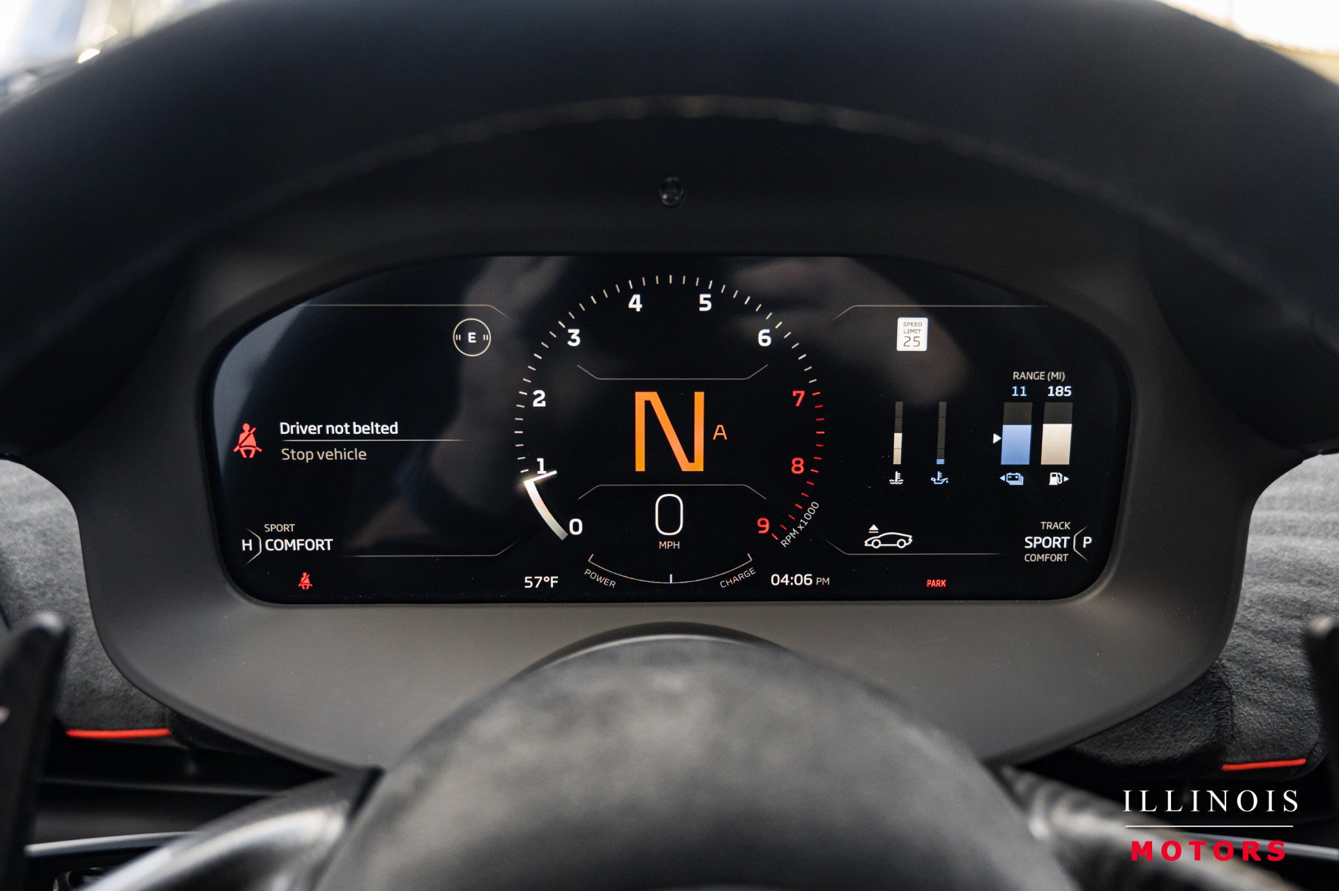 Used 2023 McLaren Artura image 25