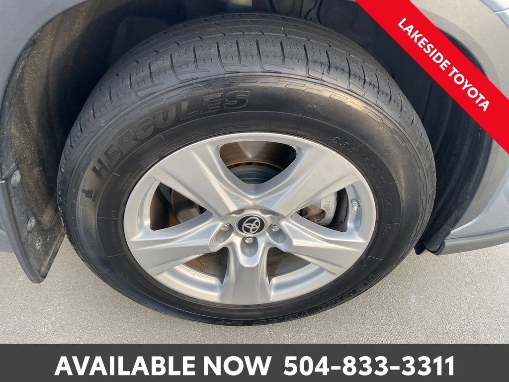 Used 2023 Toyota Highlander LE image 10