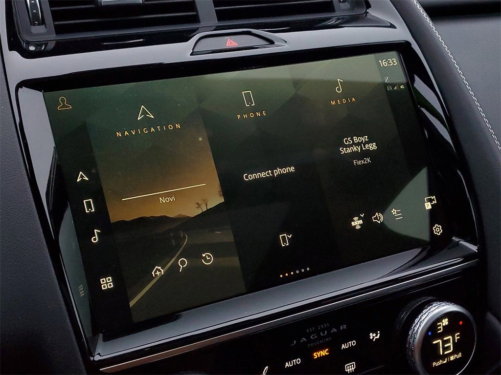 Used 2024 Jaguar E-PACE R-Dynamic SE image 18