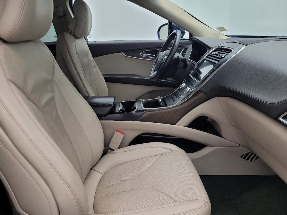 Used 2017 Lincoln MKX Reserve w/ Driver Assistance Package image 21