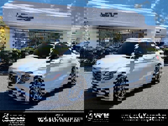 Used 2020 Mercedes-Benz C 300 4MATIC Sedan image 1