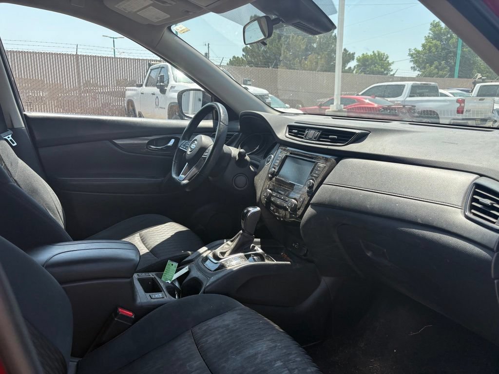 Used 2019 Nissan Rogue SV AWD/4WD image 11