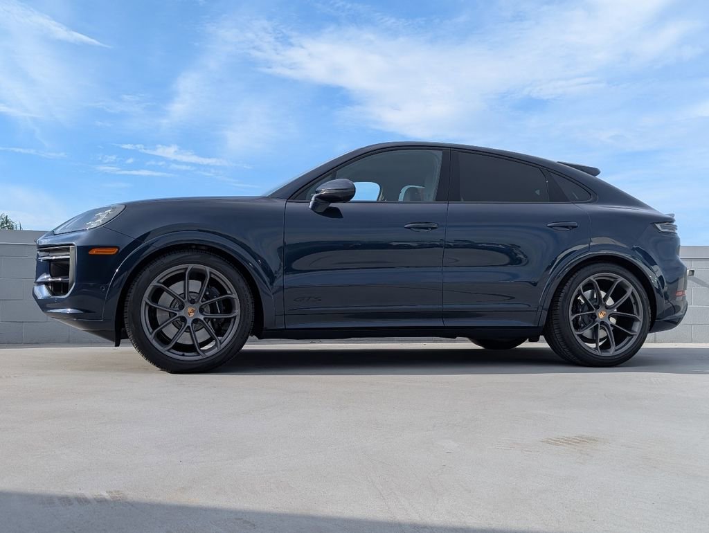 Certified 2025 Porsche Cayenne GTS image 2