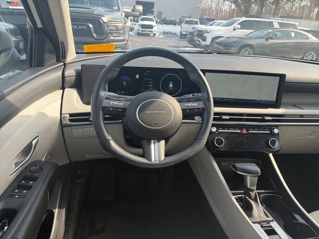 Used 2025 Hyundai Tucson SEL image 14