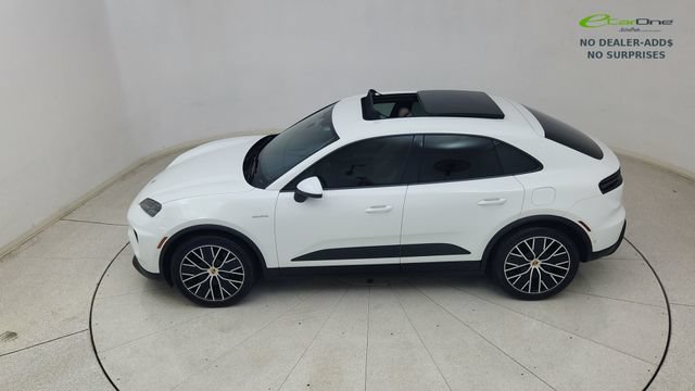 Used 2025 Porsche Macan Electric RWD image 82