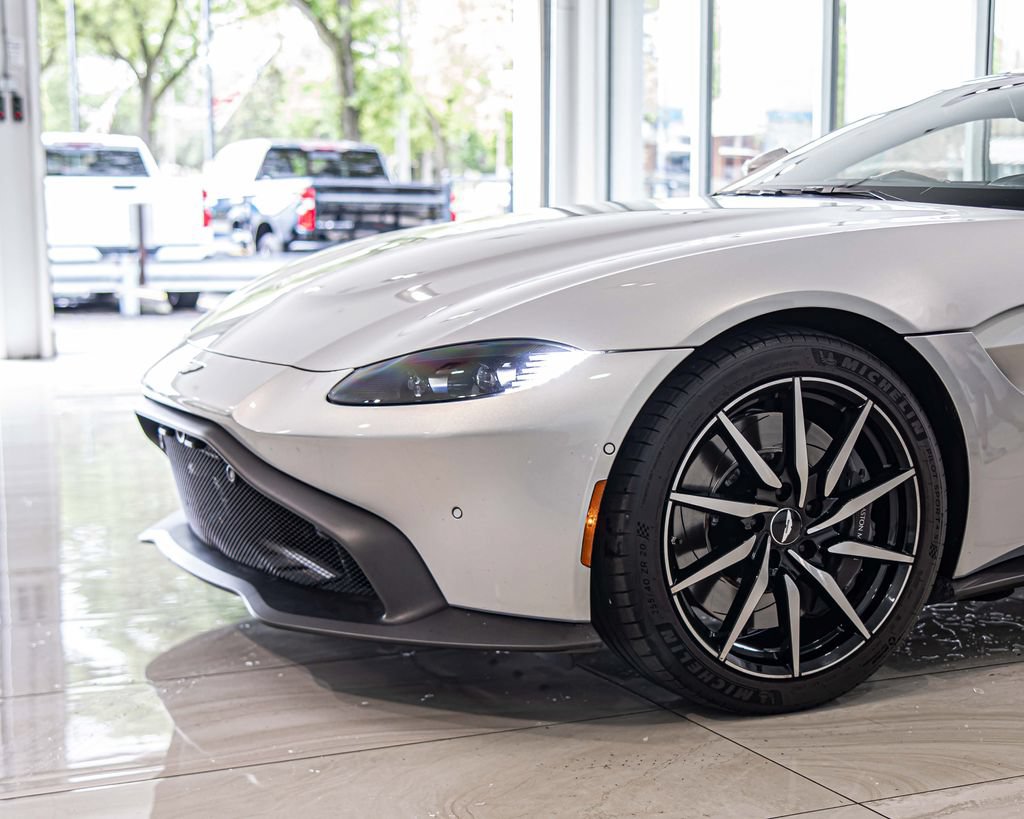 Used 2020 Aston Martin V8 Vantage Coupe RWD image 4
