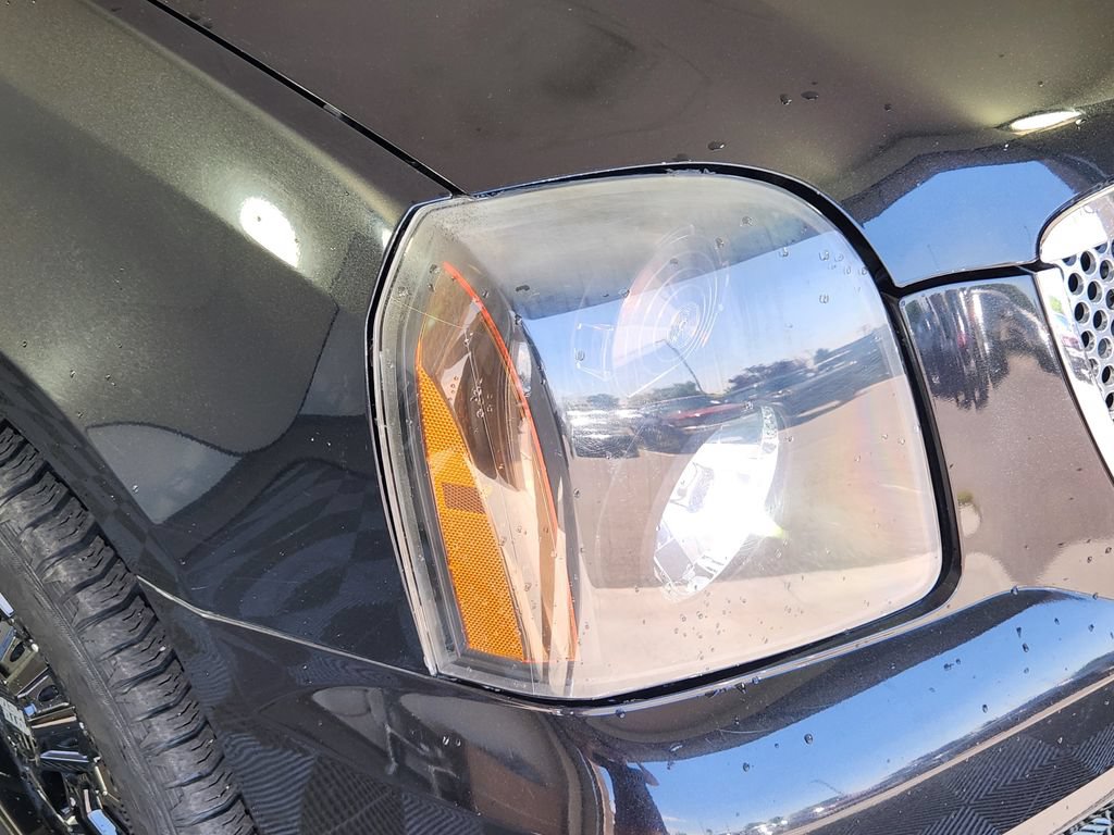 Used 2012 GMC Yukon XL Denali AWD/4WD image 10