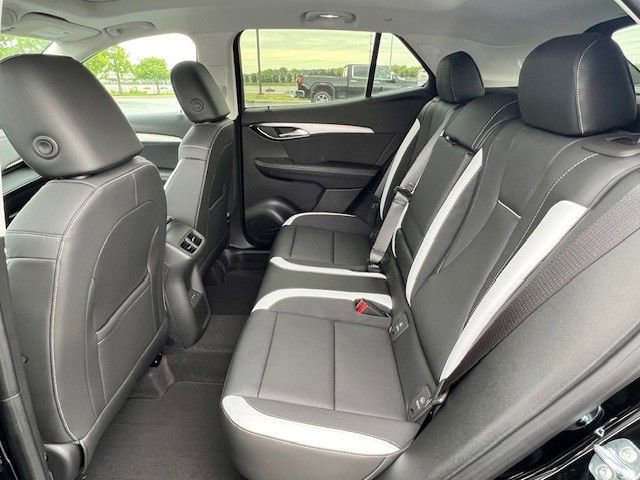 Certified 2025 Buick Envision Sport Touring image 15