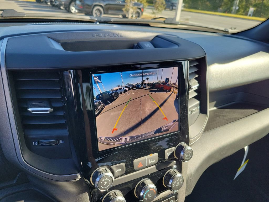 New 2026 RAM 1500 Express AWD/4WD image 17