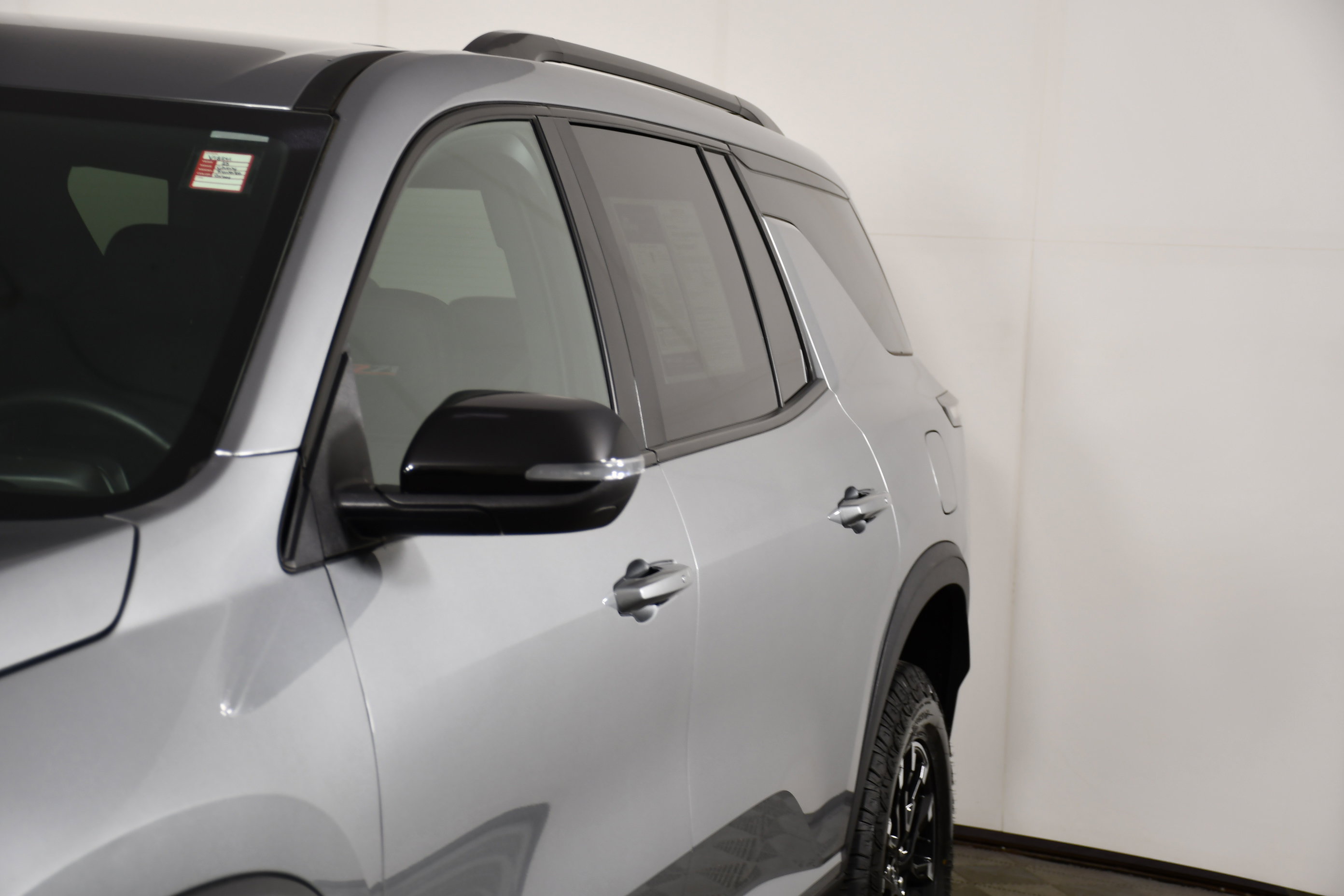 Used 2025 Chevrolet Traverse Z71 image 13