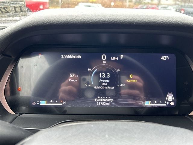 Used 2023 Jeep Grand Cherokee Laredo AWD/4WD image 20