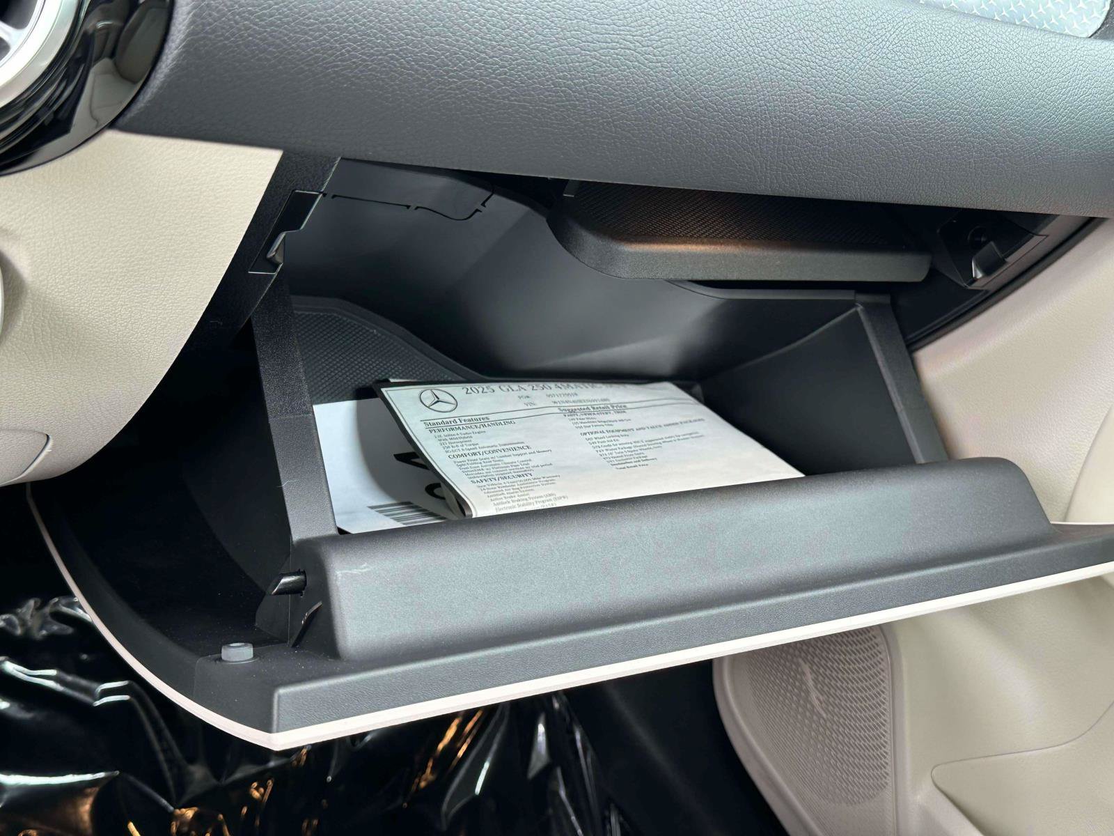 Certified 2025 Mercedes-Benz GLA 250 4MATIC image 28