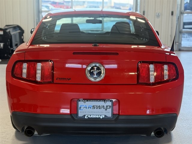 Used 2011 Ford Mustang Premium w/ 202A Rapid Spec Order Code image 4