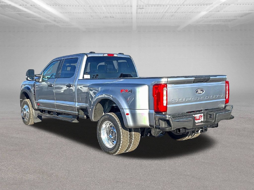 New 2027 Ford F450 XL w/ XL Driver Assist Package AWD/4WD image 3