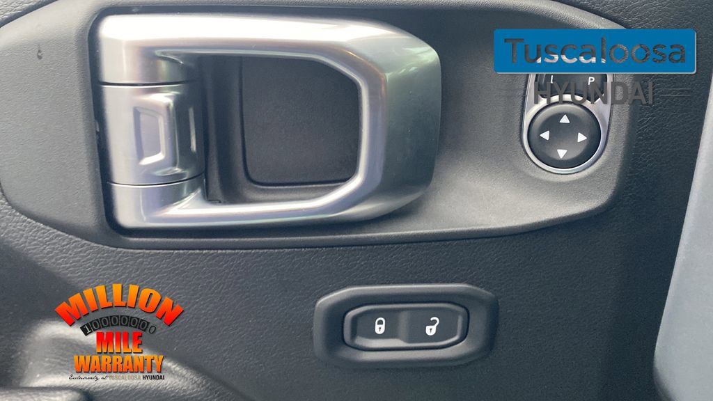 Used 2023 Jeep Gladiator Sport image 14