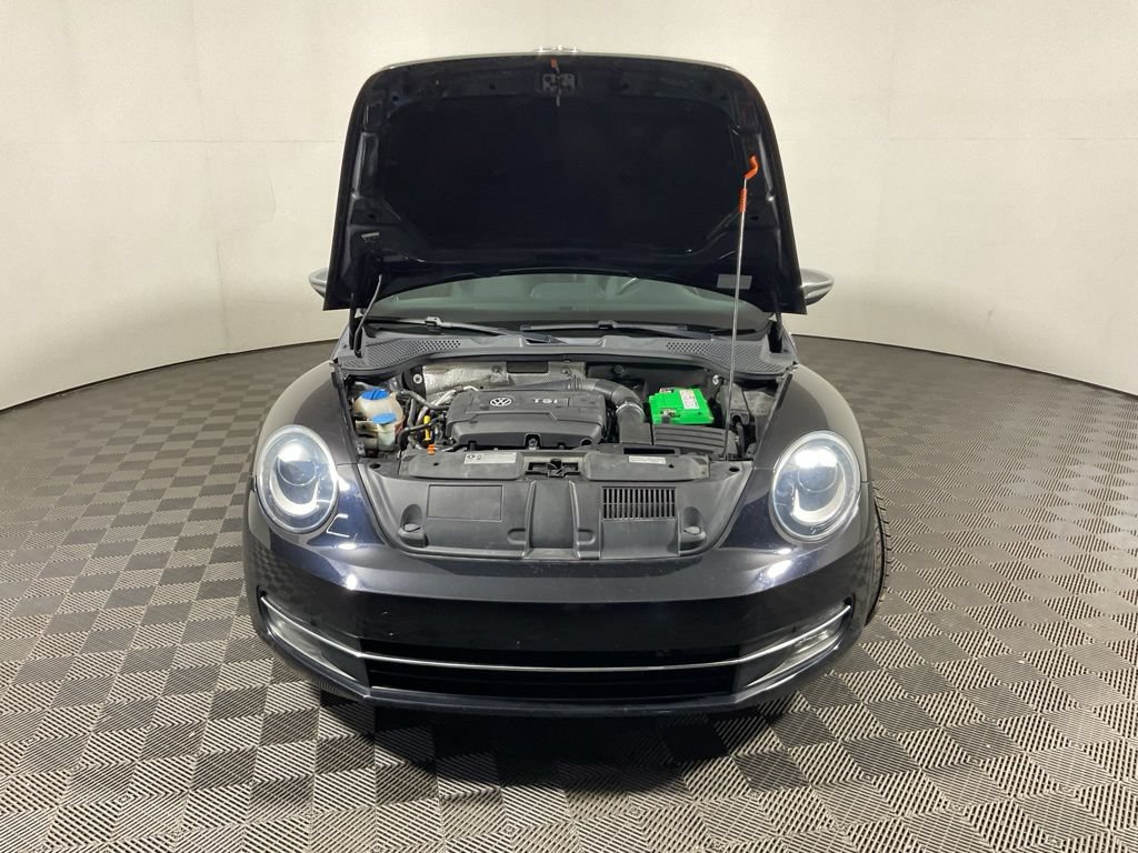 Used 2013 Volkswagen Beetle Turbo FWD image 8