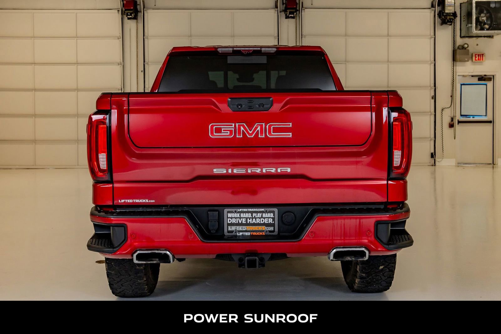 Used 2024 GMC Sierra 1500 AT4 w/ Technology Package AWD/4WD image 7