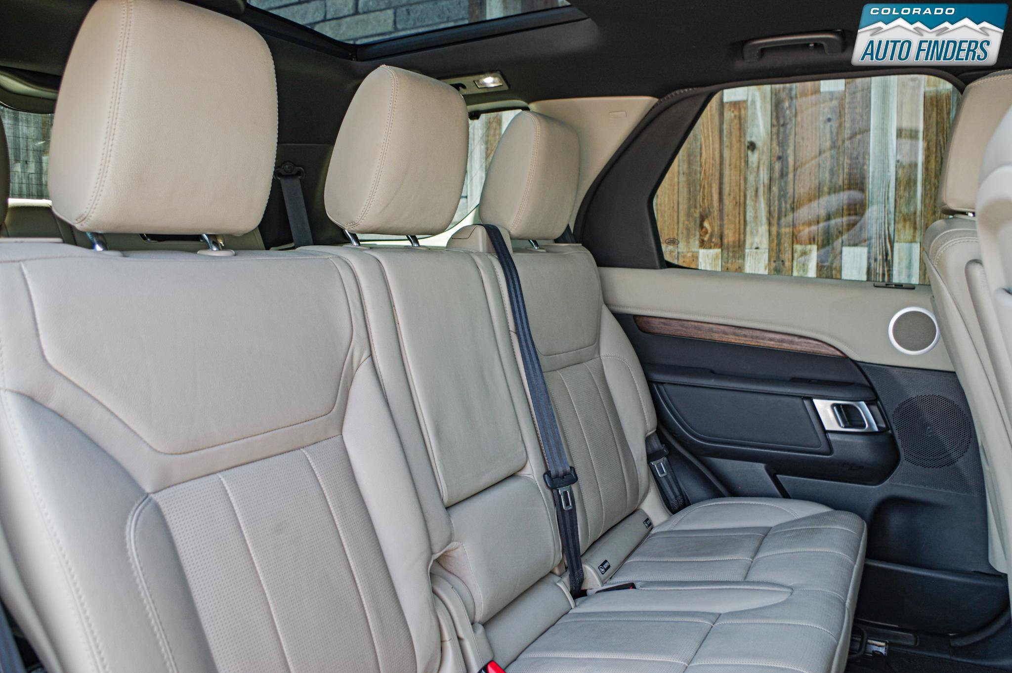 Used 2019 Land Rover Discovery HSE AWD/4WD image 22