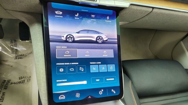 Used 2024 Lucid Air Pure RWD image 51