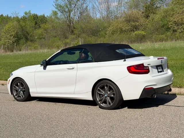 Used 2016 BMW M235i xDrive Convertible AWD/4WD image 24