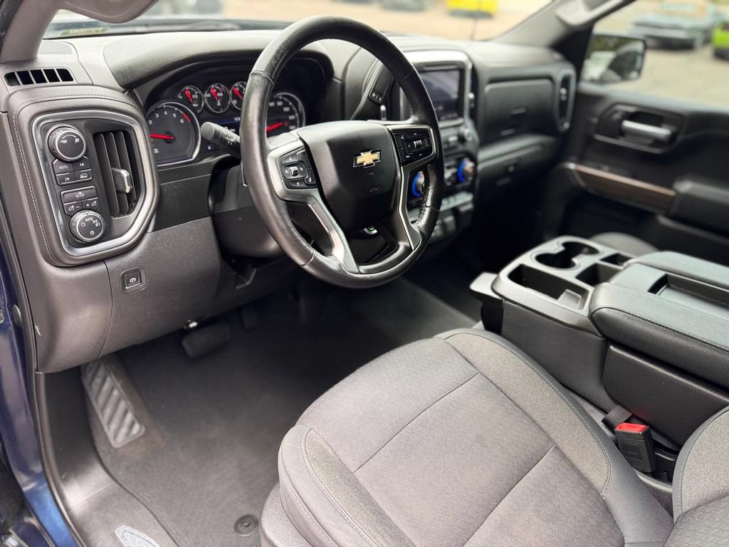 Used 2019 Chevrolet Silverado 1500 LT w/ All-Star Edition AWD/4WD image 13