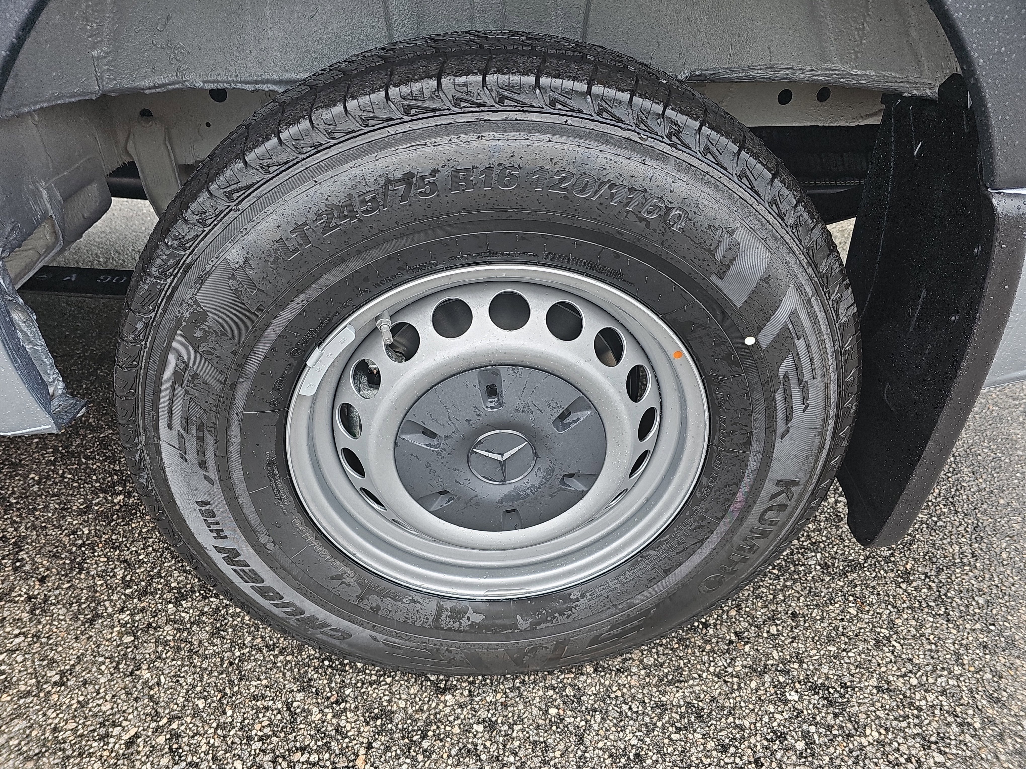 New 2025 Mercedes-Benz Sprinter 2500 image 34