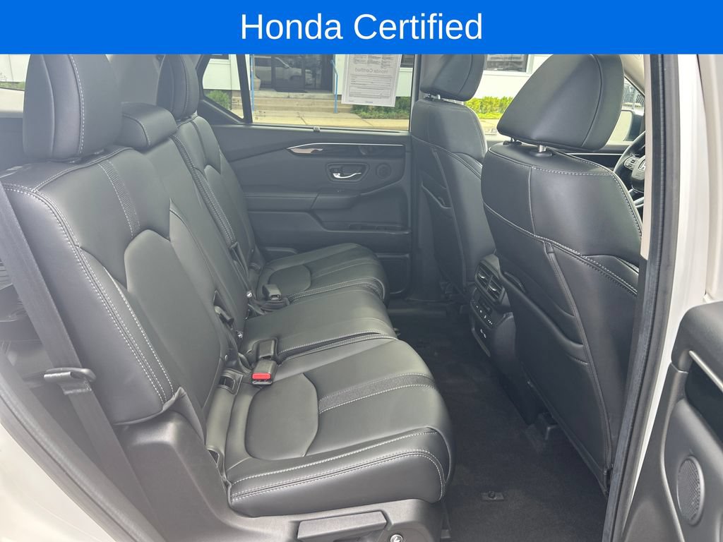 Certified 2023 Honda Pilot Touring image 13